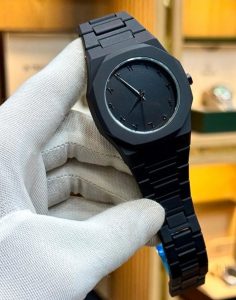 Black Aura Watch